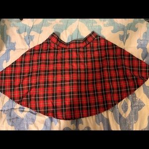 Red plaid skater skirt